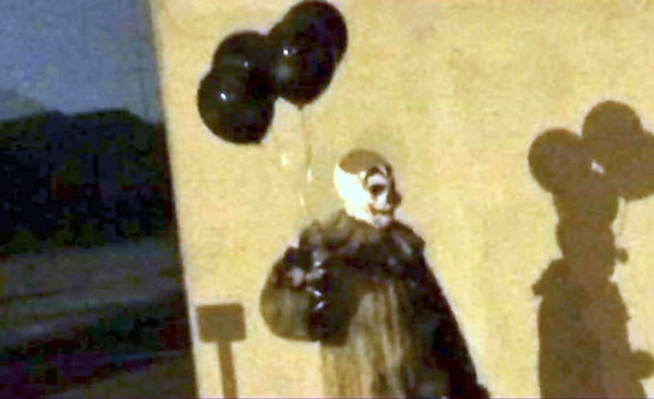 Creepy Clown sightings in Florida.