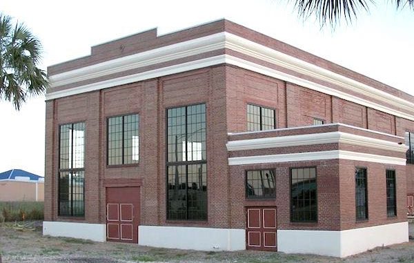 Vero Beach patrons will soon be dining at American Icon Brewery at the Old Diesel Plant.
