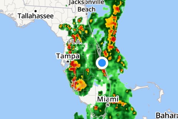 Weather radar showing rain for Sebastian, Fellsmere, and Vero Beach.