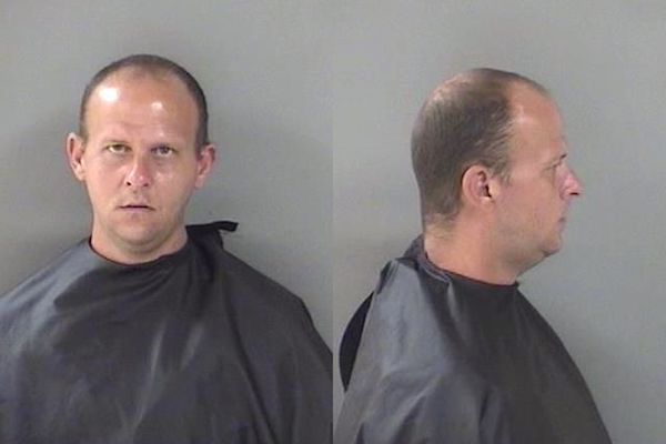 Vero Beach man arrested after throwing trash at the entrance of a 7-Eleven store.