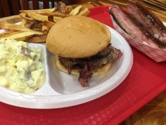 We went back to Papa's BBQ near Sebastian to try their brisket sandwich and ribs.