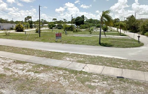 Rumors of a new shopping plaza with Starbucks, ALDI's, T.J. Maxx, and Tractor Supply coming to Sebastian, Florida.