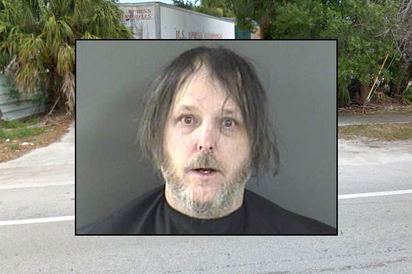 Man steals his car back from towing company in Vero Lake Estates, Florida.