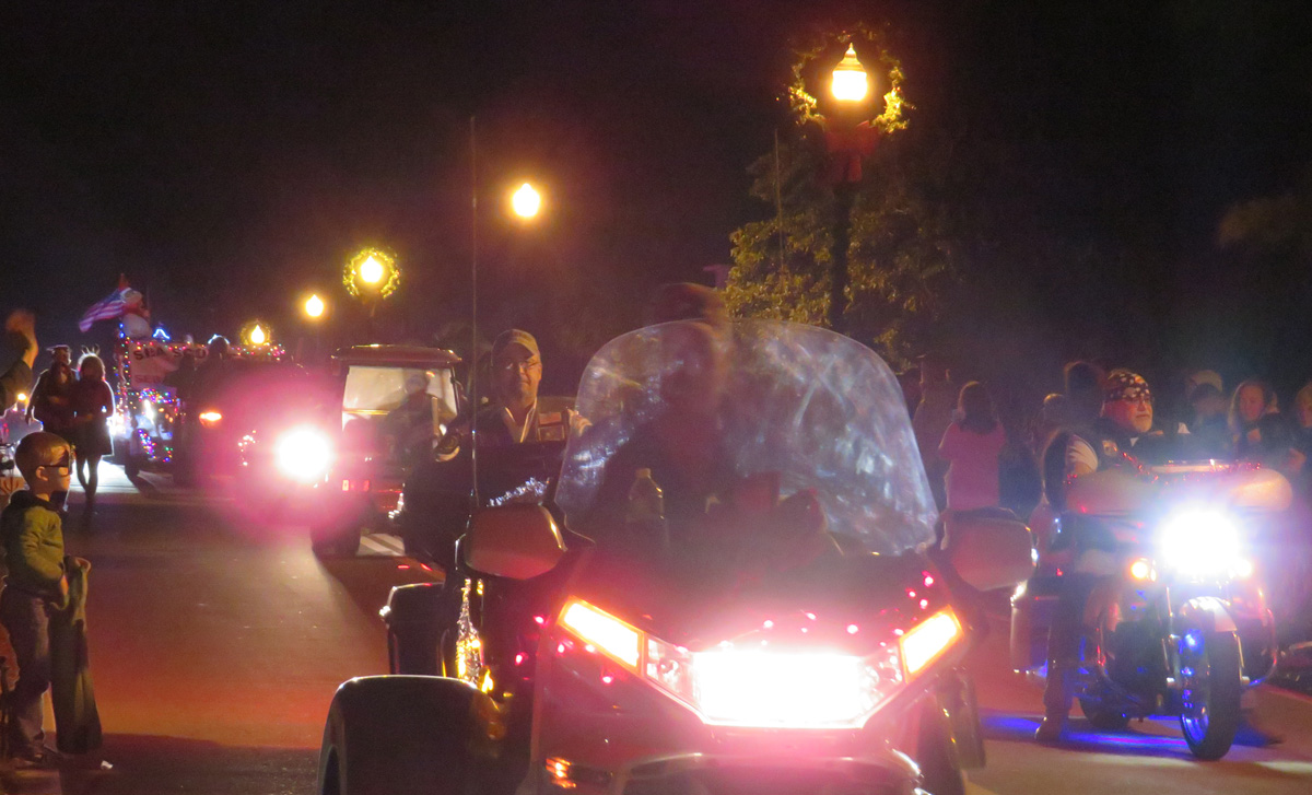 Sebastian Christmas Parade Brings Families Out to See Santa Sebastian