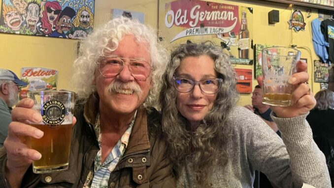 Arlo and Marti Guthrie