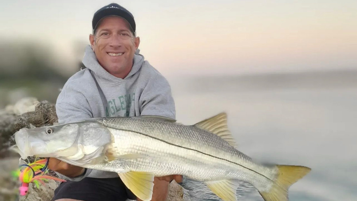Battle of the river fishes: Snook versus bass