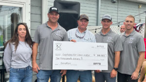 Indian River Firefighters Association Donates $10k to Captains for Clean Water