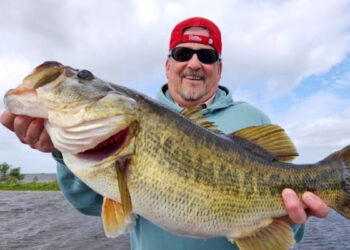 Angler John Holz caught and released this 9-pound bass on Fellsmere Reservoir