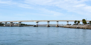 Boat owner caught attempting to smuggle four people through Sebastian Inlet
