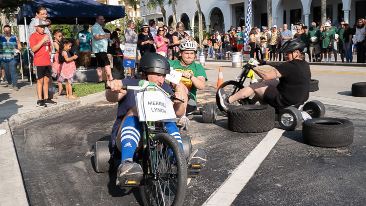 The crowd goes wild as United Way’s Torchbearer Workplaces compete for the Championship.