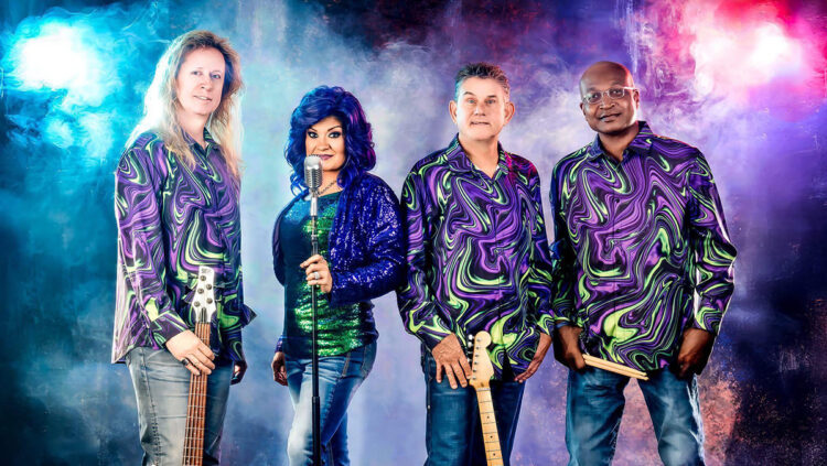 Switch with Ana performing in Sebastian.