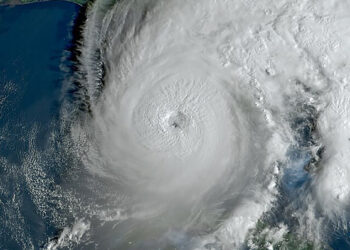 As October begins, no hurricane has made landfall in the continental United States during September for the first time in 10 years. (NOAA)