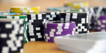 Texas Hold'em fundraiser for Road Warrior Foundation: Nov. 8 at American Legion Post 189. Proceeds support veterans' adventure therapy.