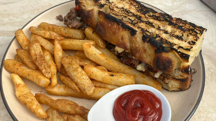 Farm & Flame has expanded its hours to include lunch service