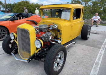 Classic Car and Bike Show (Sebastian Daily)