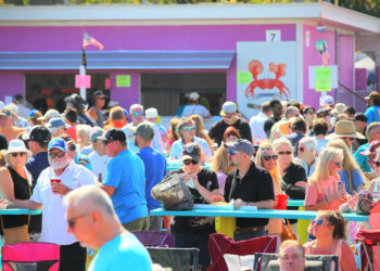 Grant Seafood Festival offers seafood, arts and crafts, and live music (Credit: Grant Seafood Festival)