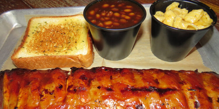 Rib City in Grant, Florida (Photo: Sebastian Daily)