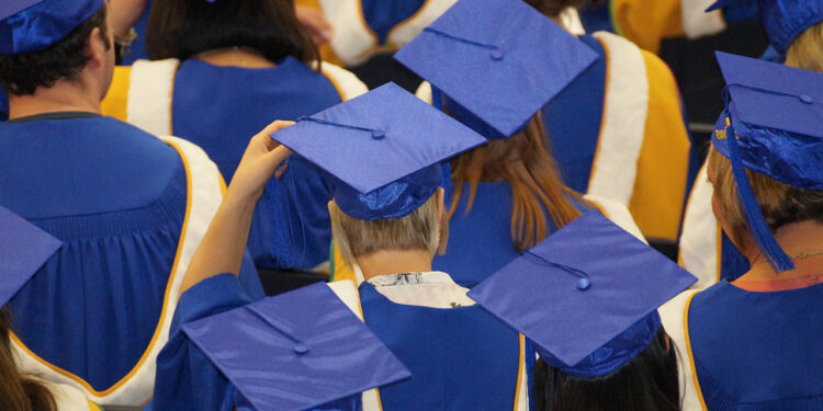 $1,300 scholarships to five 2026 graduates from Indian River County high schools