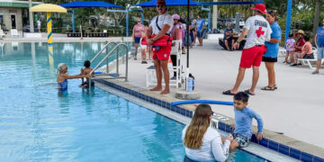 World's Largest Swimming Lesson