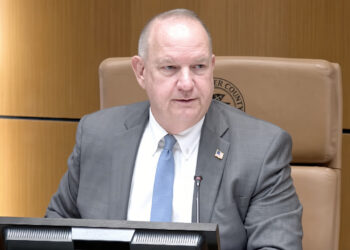 Indian River County Commission Chair Deryl Loar