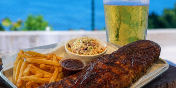 Full rack rib special at Chubby Mullet in Micco